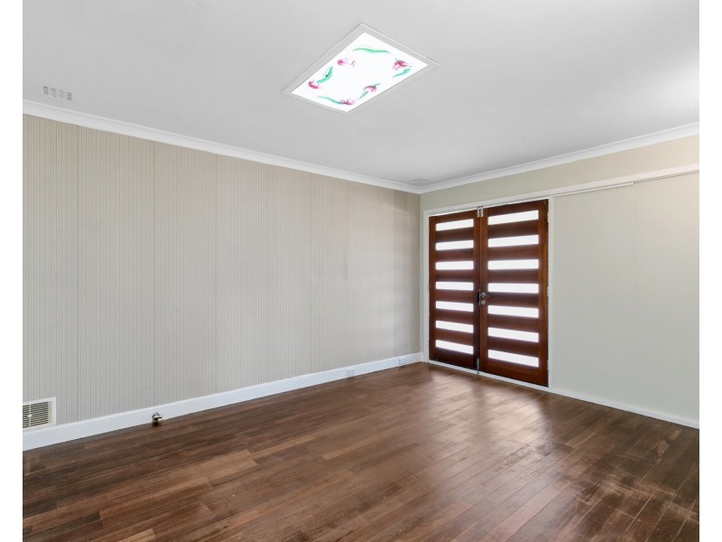 21 Westbrook Way, Girrawheen WA 6064