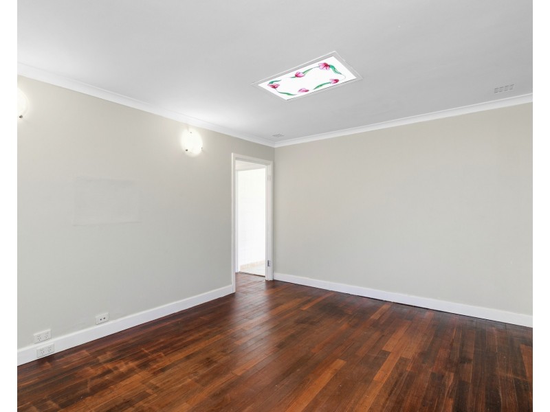 21 Westbrook Way, Girrawheen WA 6064