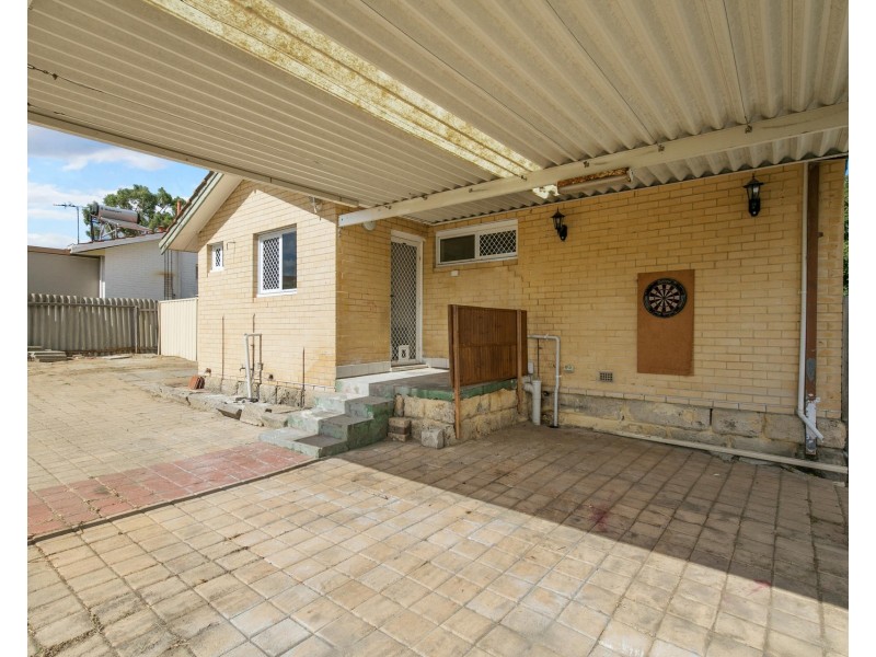 21 Westbrook Way, Girrawheen WA 6064