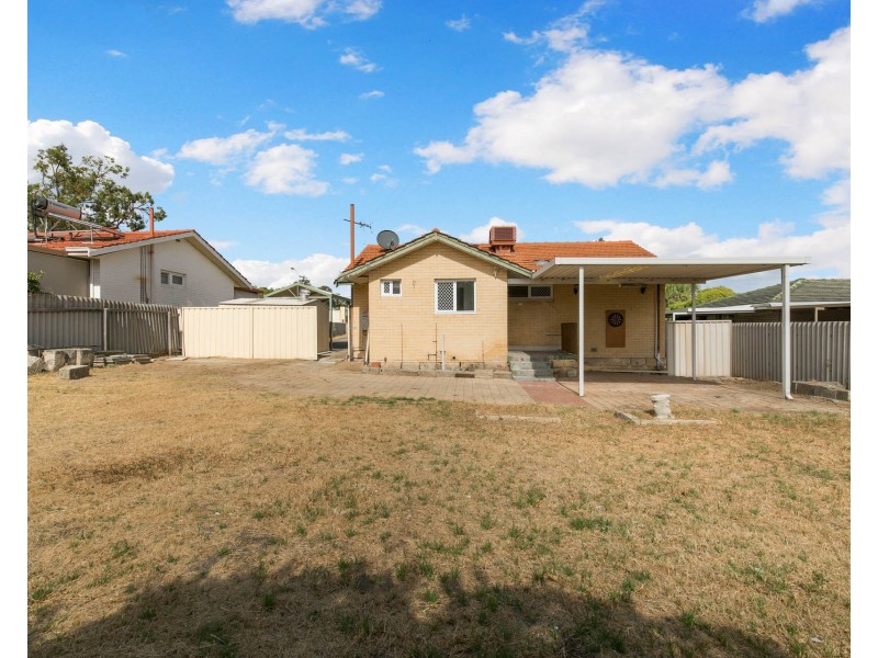 21 Westbrook Way, Girrawheen WA 6064