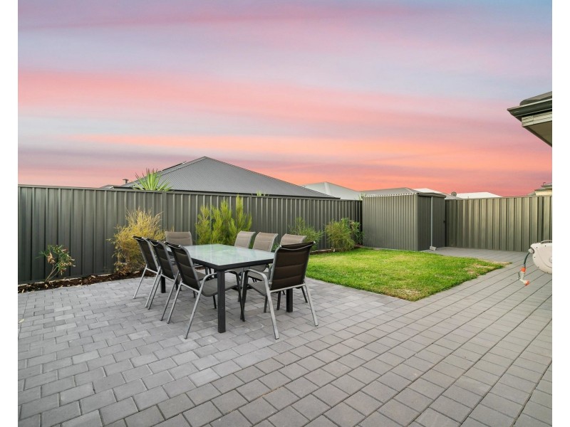 84 Castella Drive, Caversham WA 6055