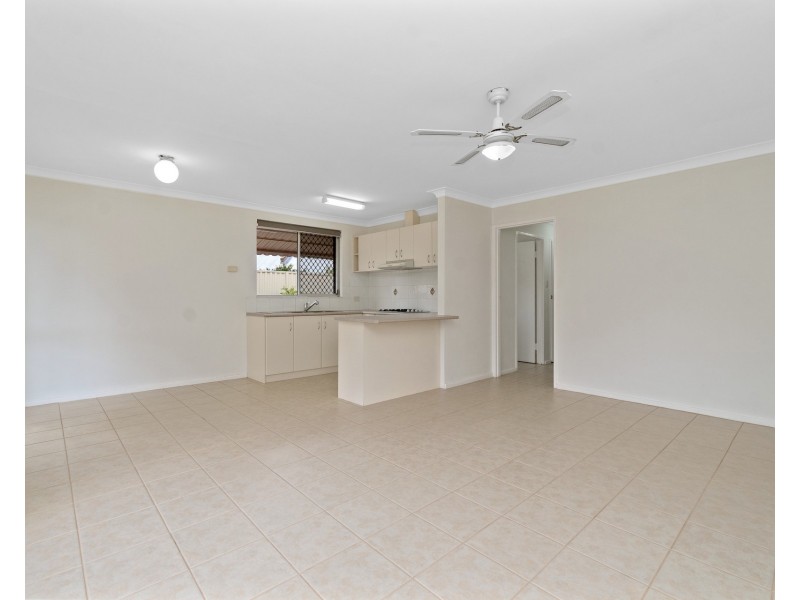 4 Newton Court, Armadale WA 6112
