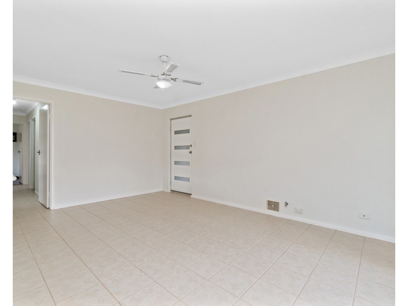 4 Newton Court, Armadale WA 6112