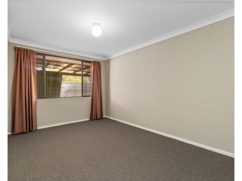 4 Newton Court, Armadale WA 6112