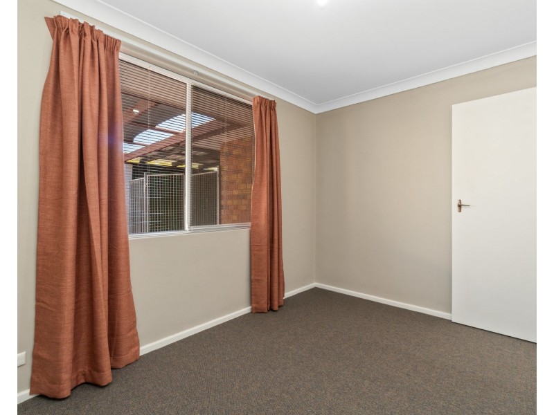 4 Newton Court, Armadale WA 6112