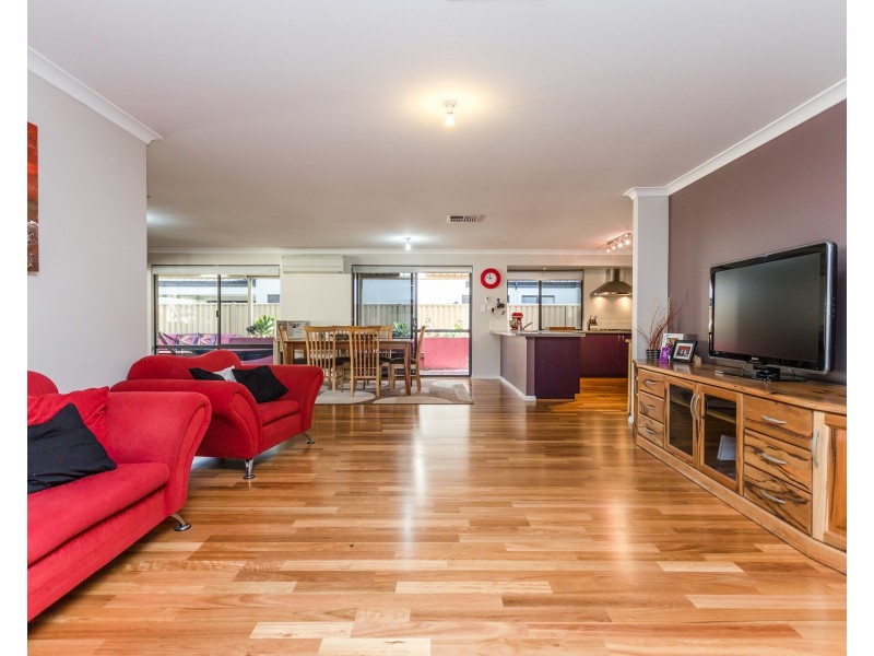 14 Judges Court, Huntingdale WA 6110