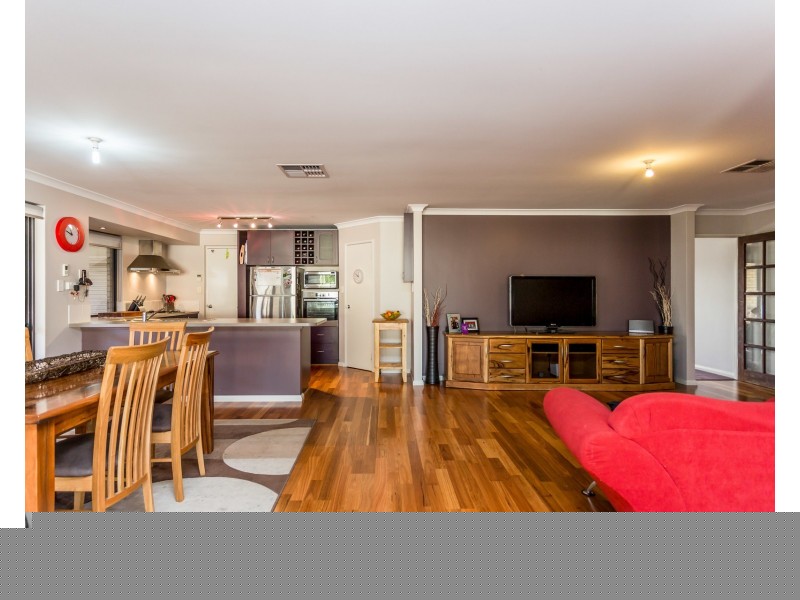 14 Judges Court, Huntingdale WA 6110