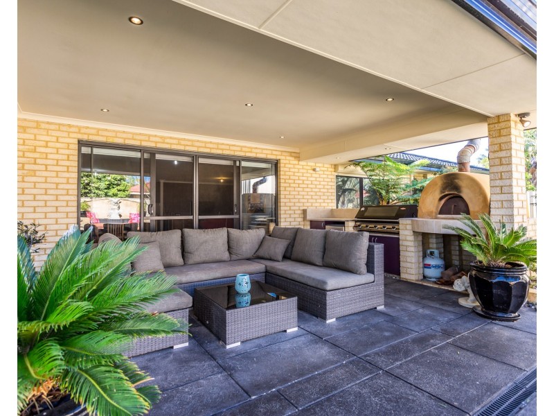 14 Judges Court, Huntingdale WA 6110