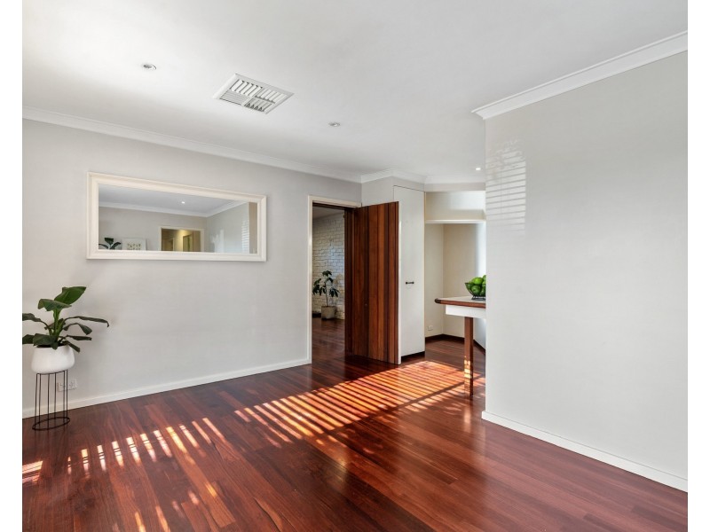 51 Tullamore Avenue, Thornlie WA 6108