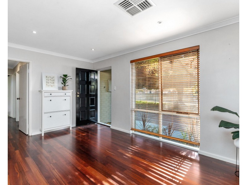 51 Tullamore Avenue, Thornlie WA 6108