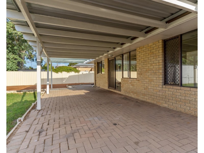 14 Logan Court, Seville Grove WA 6112