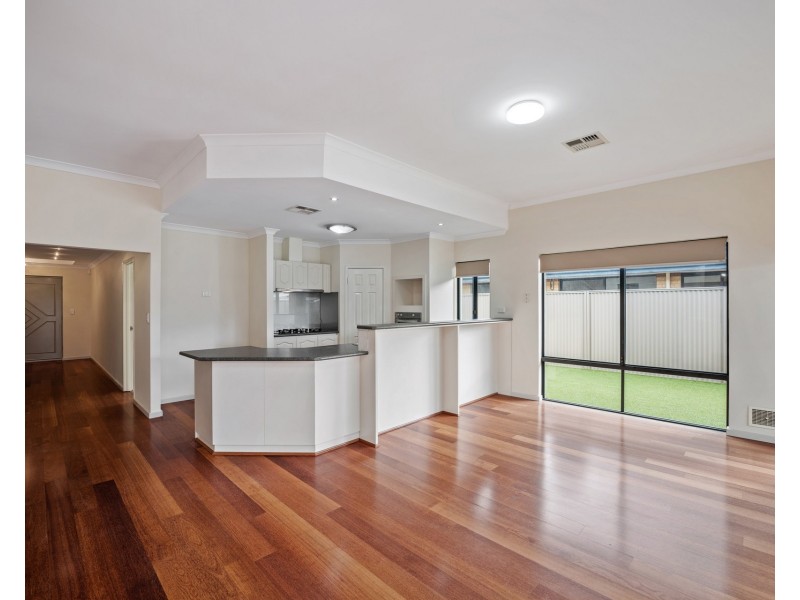 11 Lucida Road, Southern River WA 6110