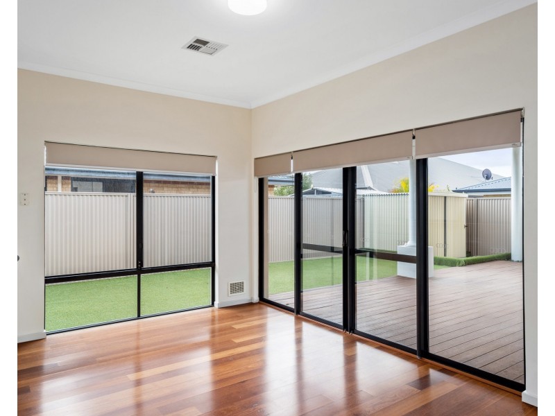 11 Lucida Road, Southern River WA 6110