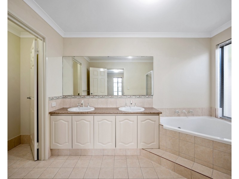 11 Lucida Road, Southern River WA 6110