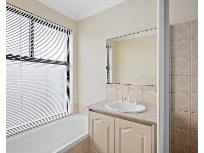 11 Lucida Road, Southern River WA 6110