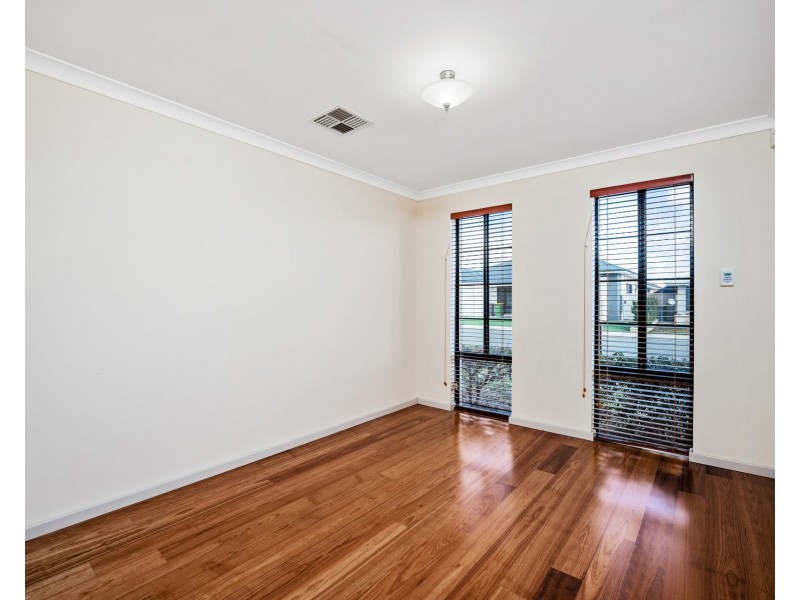 11 Lucida Road, Southern River WA 6110