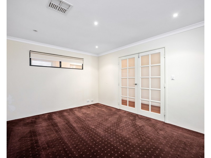 11 Lucida Road, Southern River WA 6110