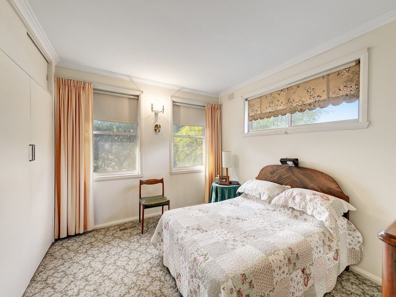 5 Quantock Street, Canterbury VIC 3126