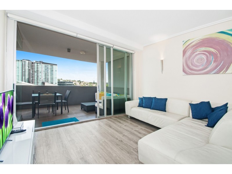 856/43 Hercules Street, Hamilton QLD 4007