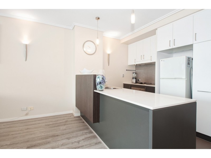 856/43 Hercules Street, Hamilton QLD 4007