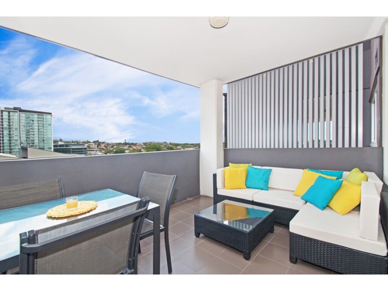 856/43 Hercules Street, Hamilton QLD 4007