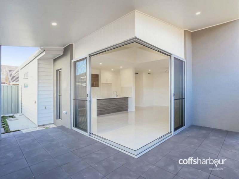 Unit 2 / 82 First Avenue, Sawtell NSW 2452