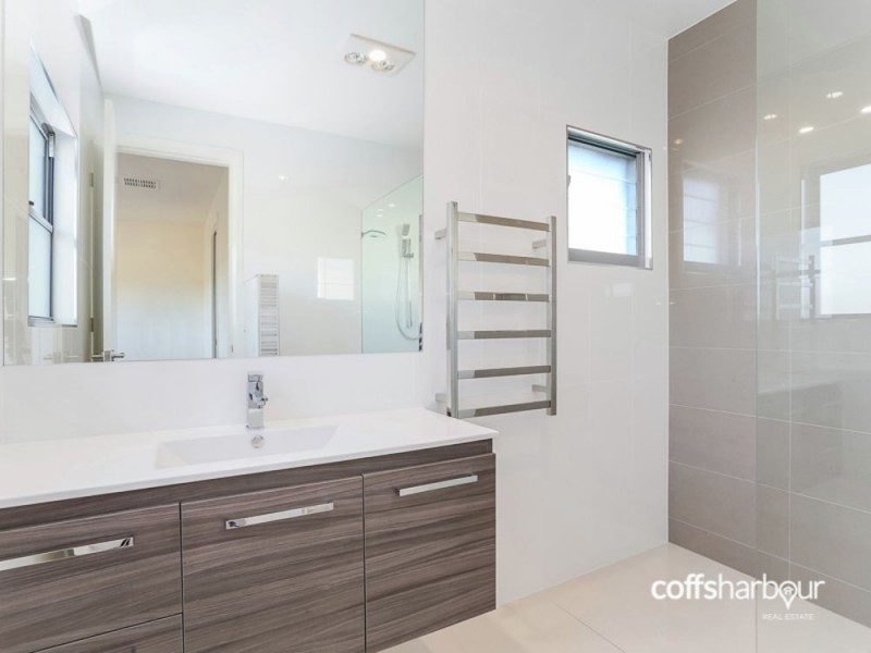 Unit 2 / 82 First Avenue, Sawtell NSW 2452