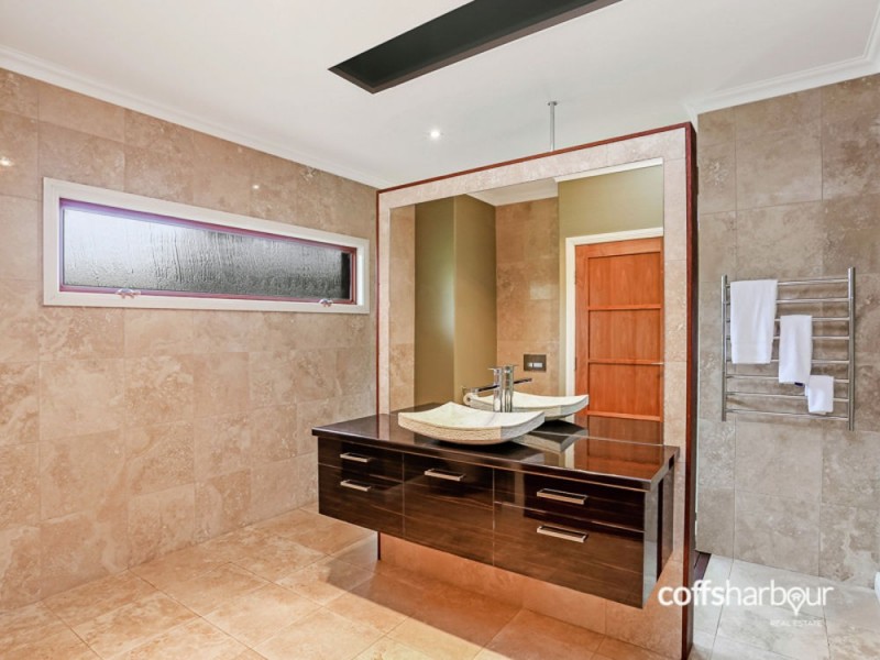 172 Braford Drive, Bonville NSW 2441