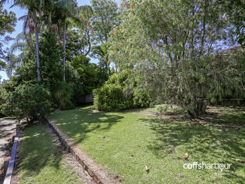 52 Linden Avenue, Boambee East NSW 2452