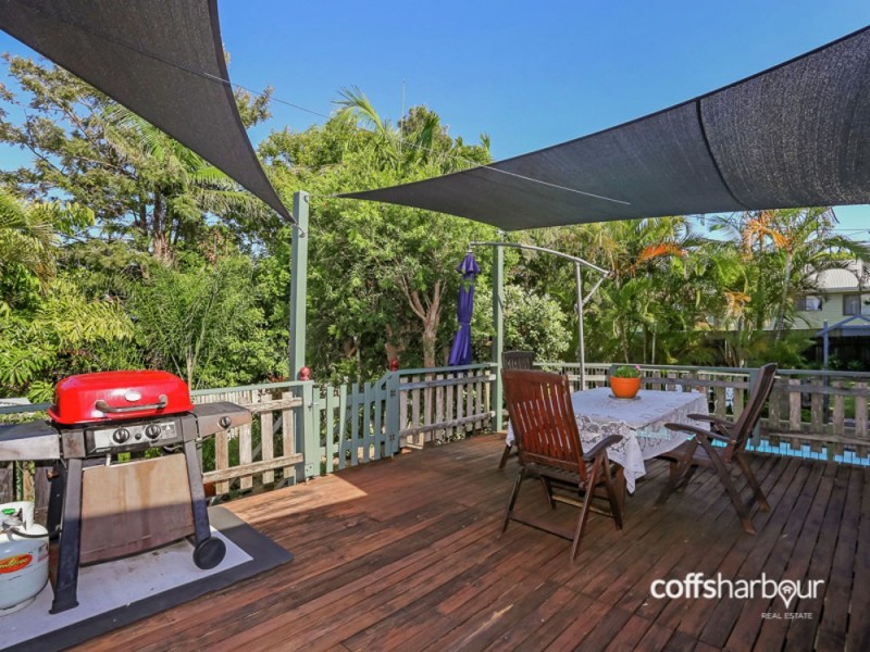 4 Nineteenth Avenue, Sawtell NSW 2452