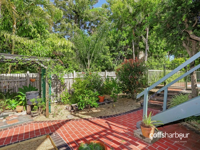 4 Nineteenth Avenue, Sawtell NSW 2452