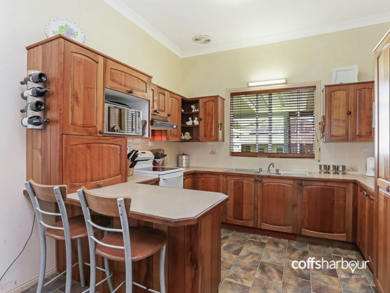12 Thirteenth Avenue, Sawtell NSW 2452