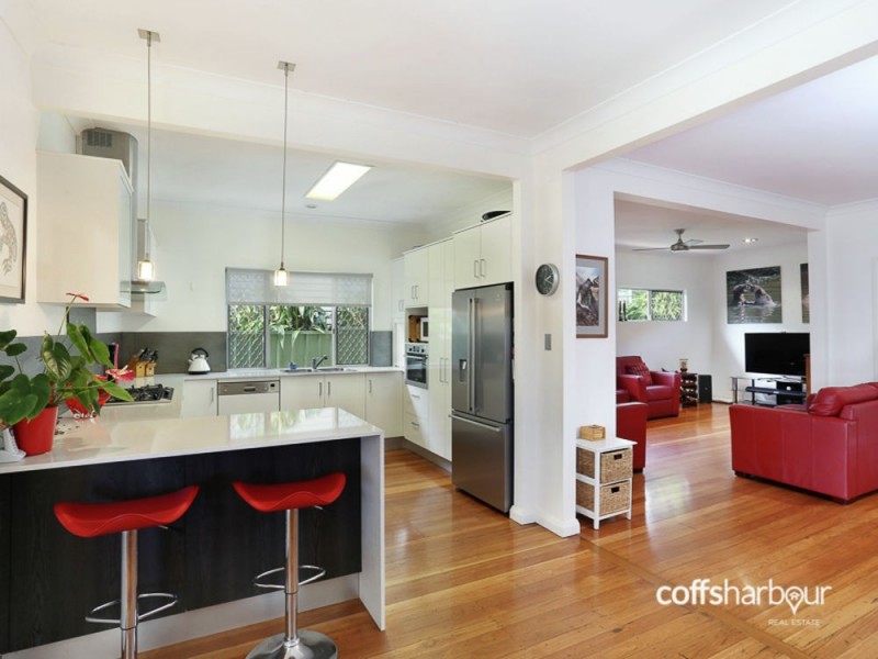 25 Thirteenth Avenue, Sawtell NSW 2452