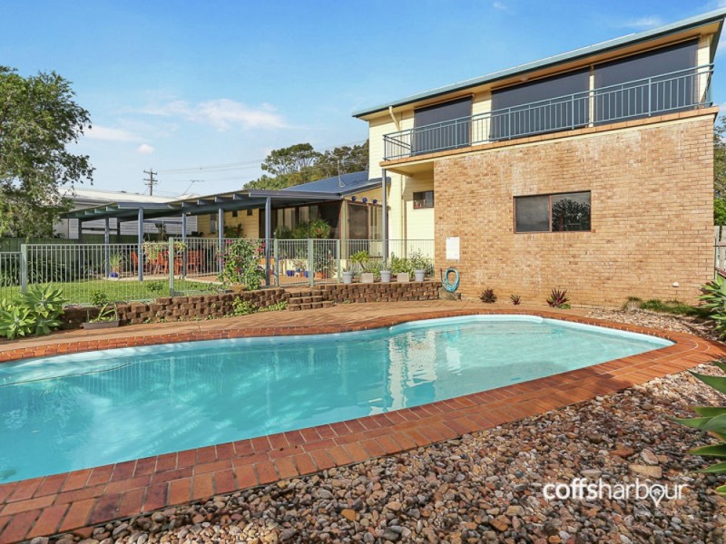 25 Thirteenth Avenue, Sawtell NSW 2452