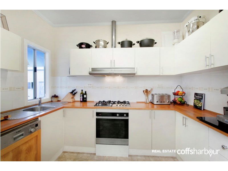 16 Sixteenth Avenue, Sawtell NSW 2452