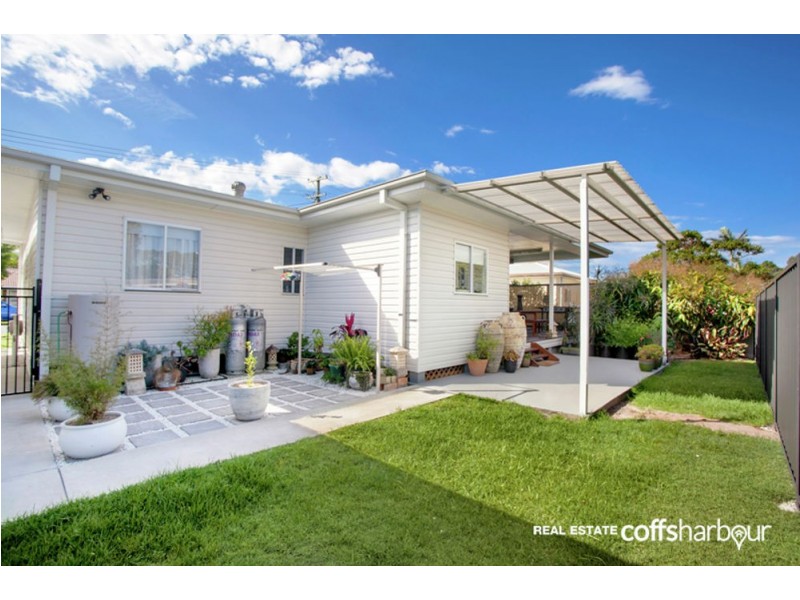 16 Sixteenth Avenue, Sawtell NSW 2452