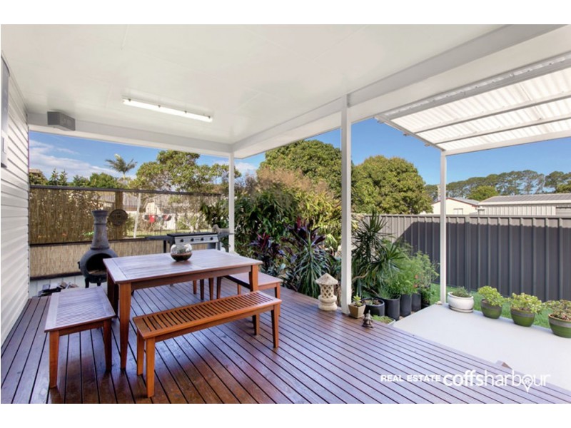 16 Sixteenth Avenue, Sawtell NSW 2452