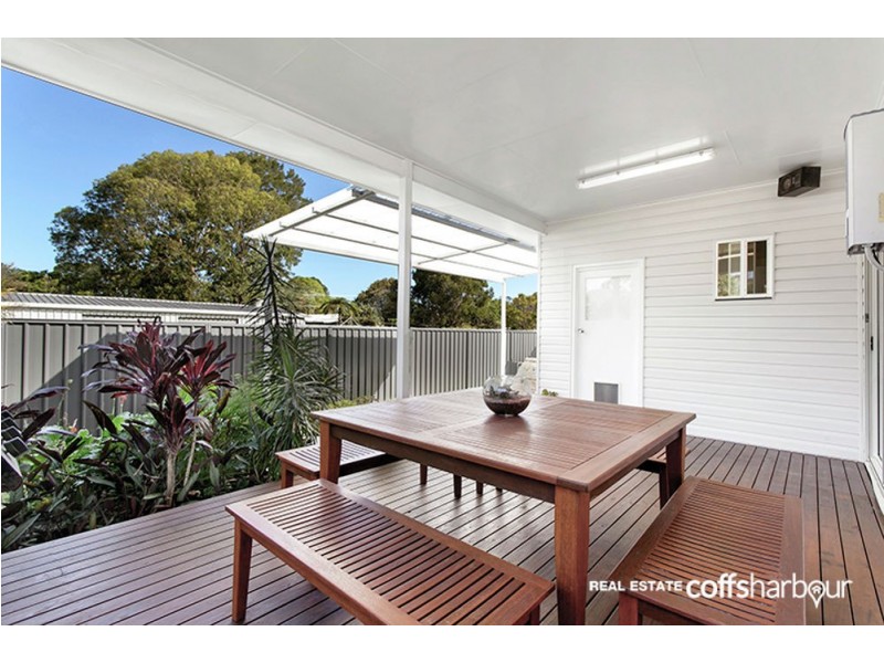 16 Sixteenth Avenue, Sawtell NSW 2452