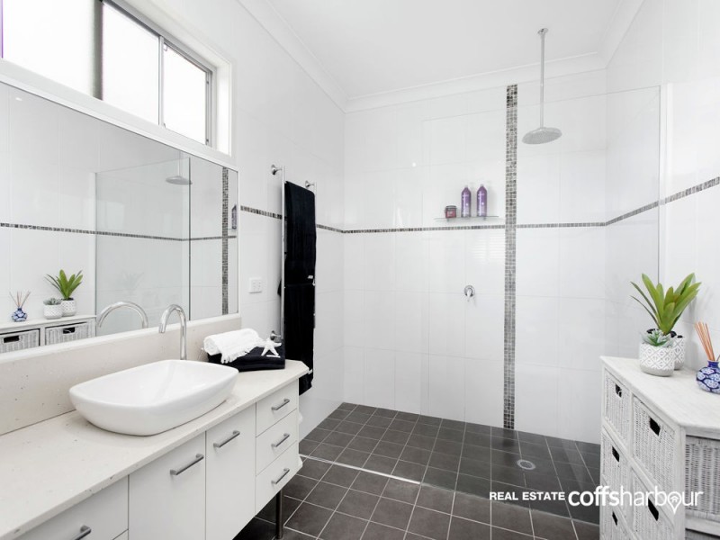 75 Lady Belmore Drive, Boambee East NSW 2452