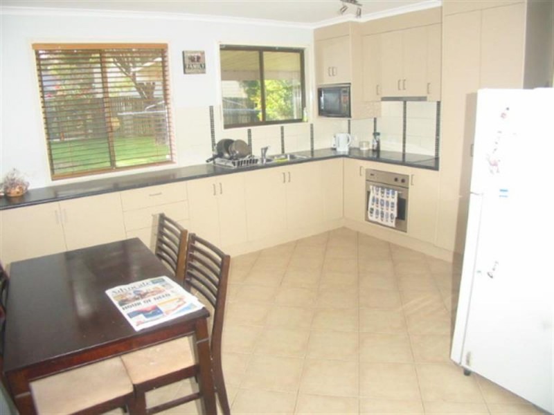 33 Hobbs Crescent, Toormina NSW 2452