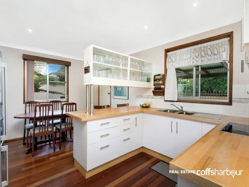 36 Dirrigeree Crescent, Sawtell NSW 2452