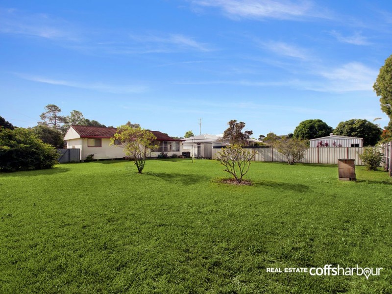 14 Sixteenth Avenue, Sawtell NSW 2452