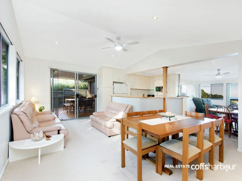 114 Lyons Road, Sawtell NSW 2452