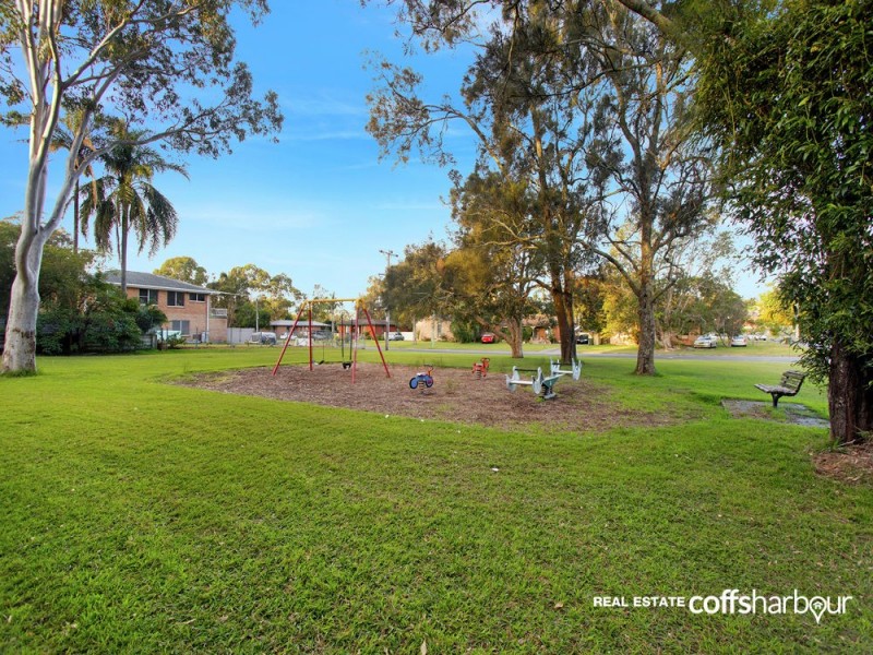 37 Gillibri Crescent, Sawtell NSW 2452