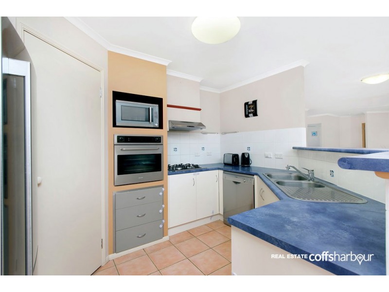 9 Rutland Street, Bonville NSW 2441