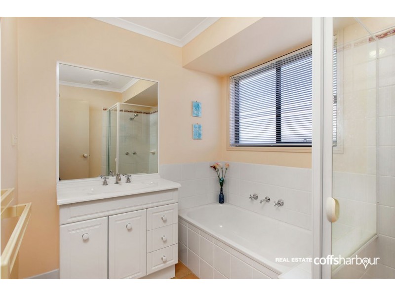 9 Rutland Street, Bonville NSW 2441