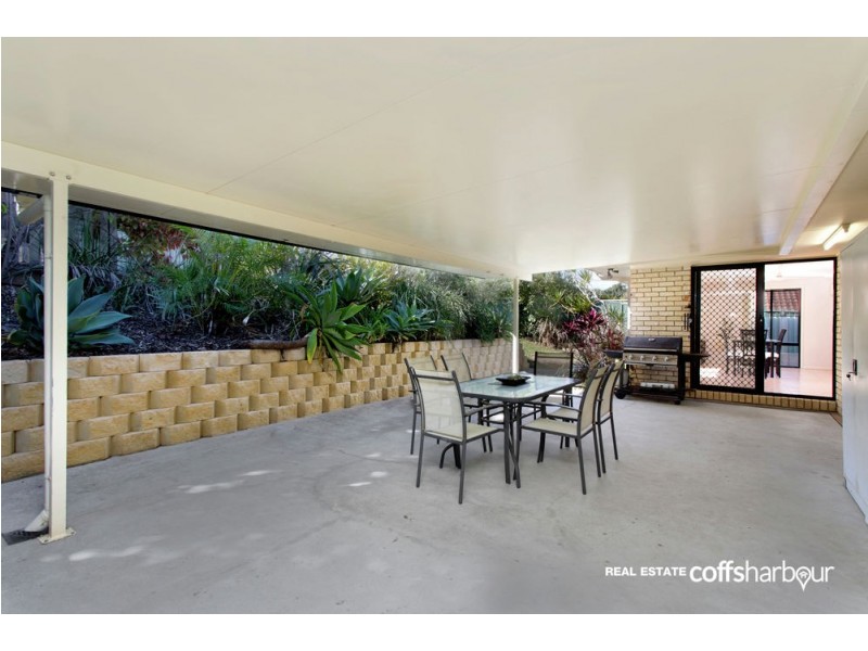 9 Rutland Street, Bonville NSW 2441