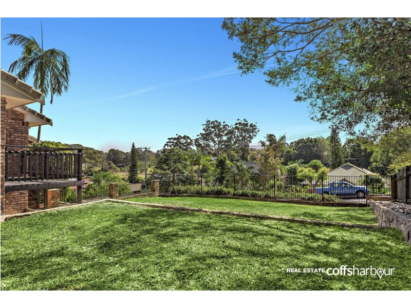 2 Cunningham Crescent, Sawtell NSW 2452