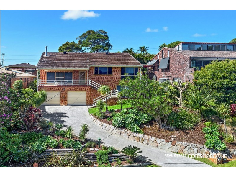 4 Cunningham Crescent, Sawtell NSW 2452