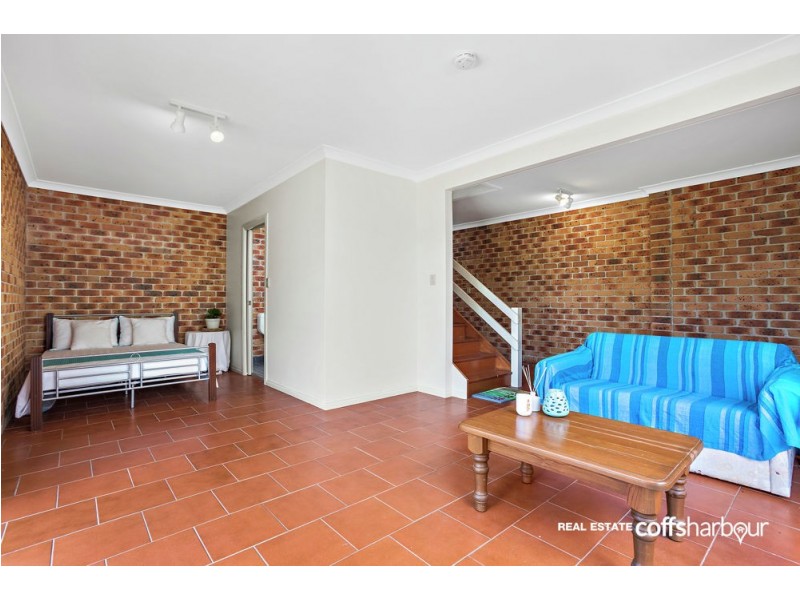 4 Cunningham Crescent, Sawtell NSW 2452
